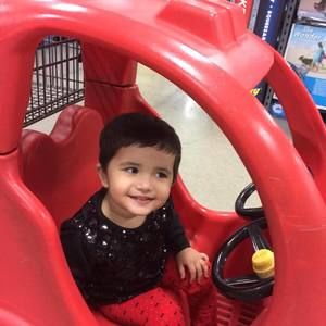 Meet your Posher, Amna